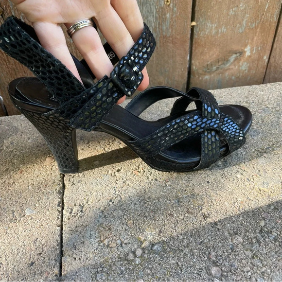 MEDICI Women’s Black Shimmer Strap Heel Size 38 - Picture 8 of 13